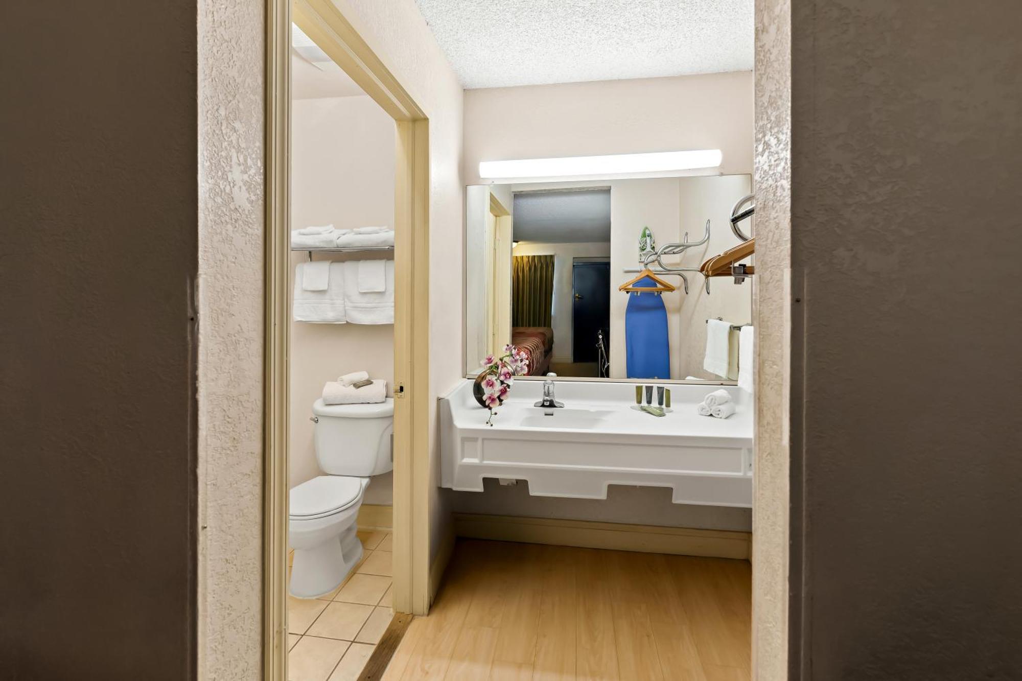 Bellmawr Economy Inn Bellmawr-Philadelphia Area Dış mekan fotoğraf